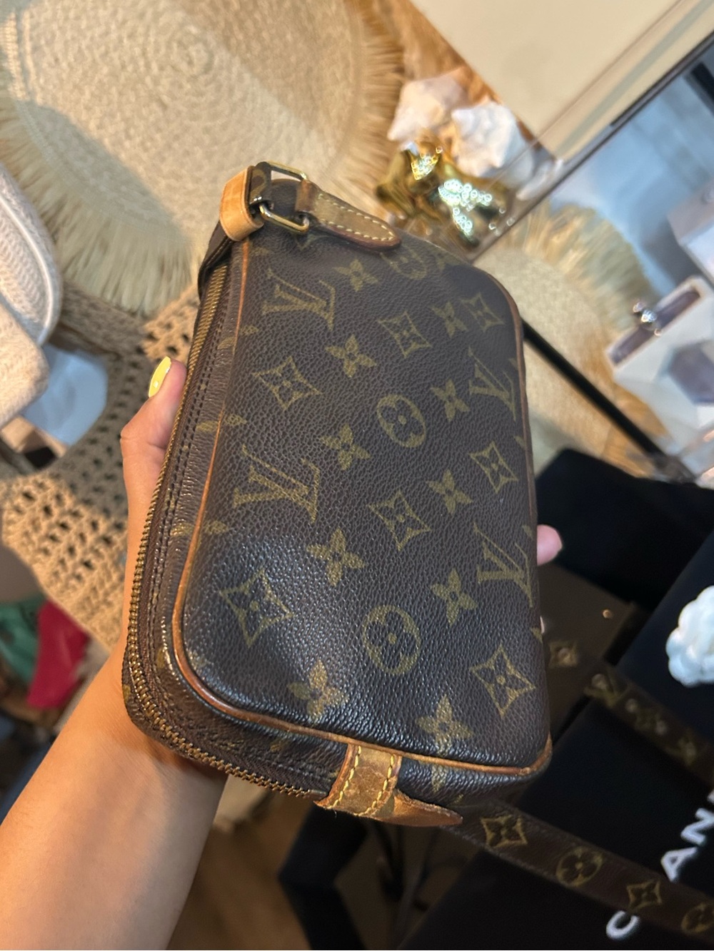 LV vintage crossbody